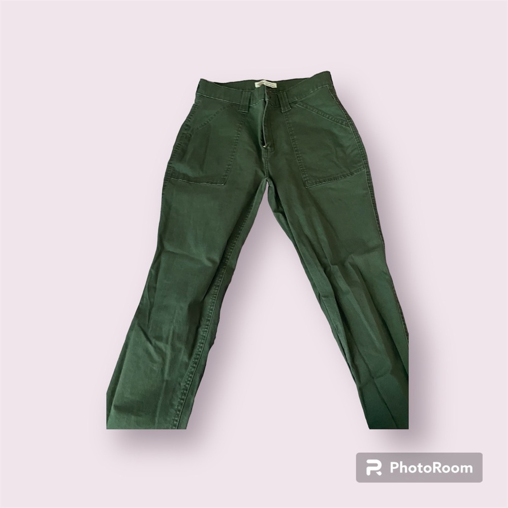 Size 4 women’s skinny cargos